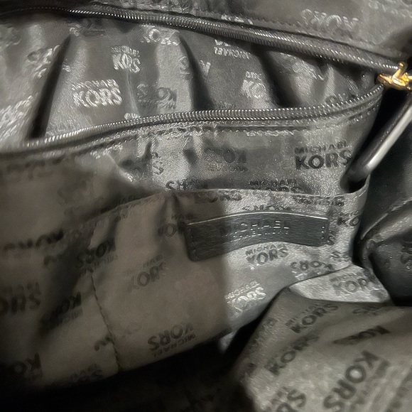 Michael Kors Handbag - Picture 3 of 9